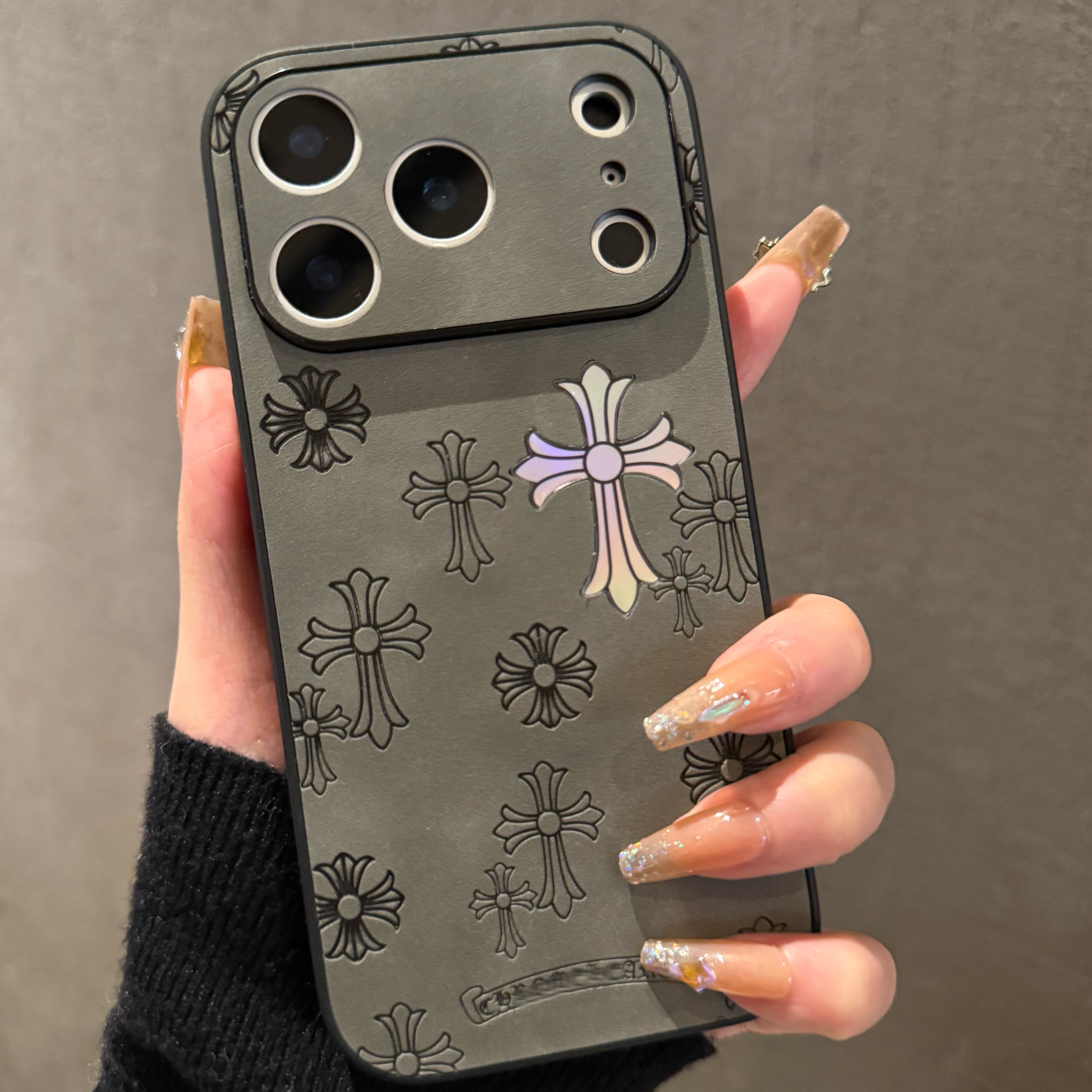 Colder Minimalist iPhone Case | Black & Titanium Gray
